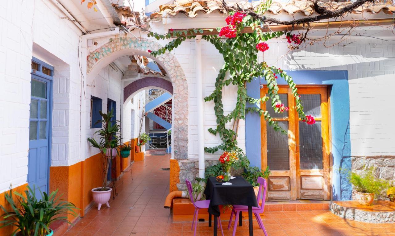 Hostal Zeballos Tarija Exterior photo