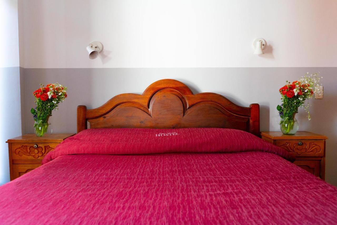 Hostal Zeballos Tarija Exterior photo